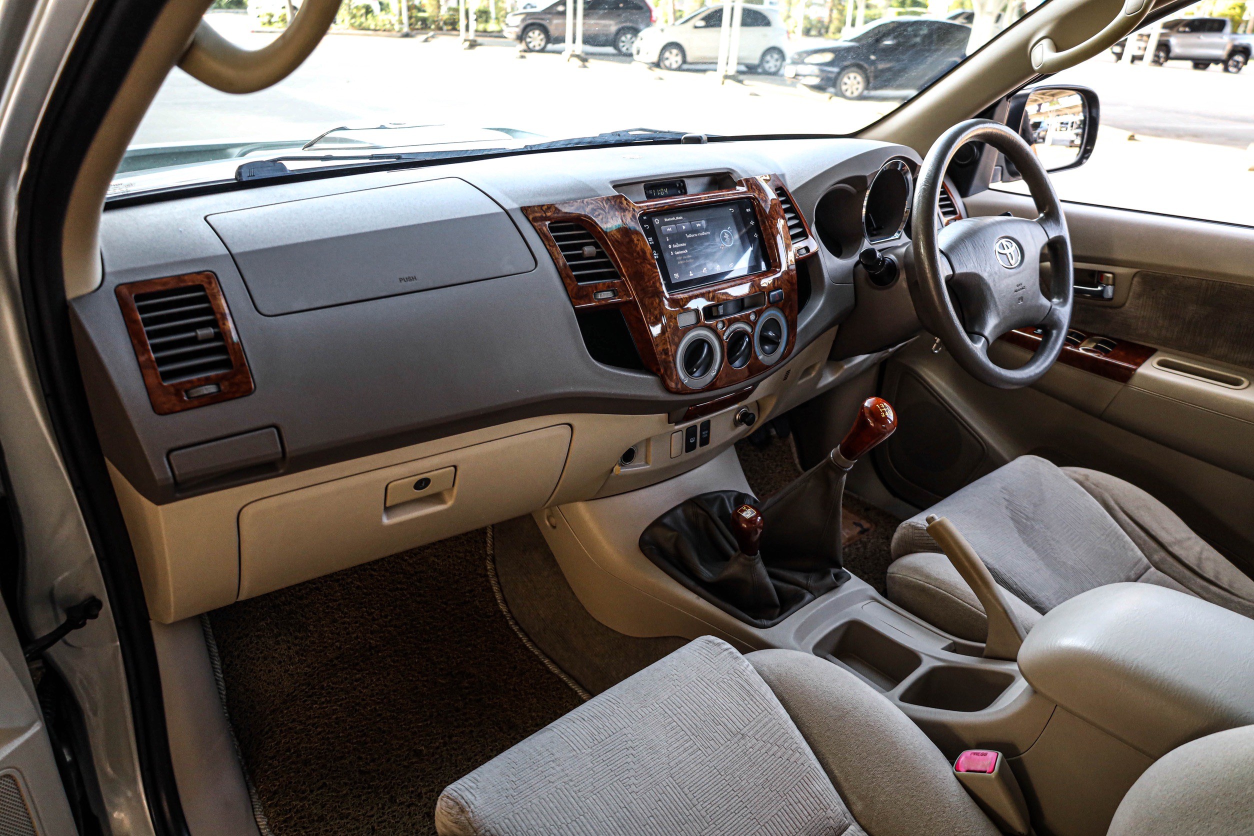 Toyota Fortuner 3.0 G MT 4wd PF-รถบ้านมือสอง