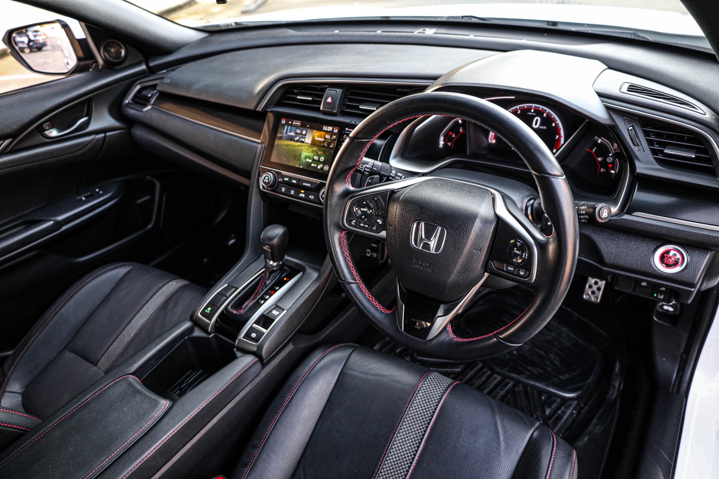 Honda Civic FK 1.5 Turbo Rs PF-รถบ้านมือสอง