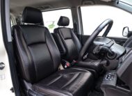 Honda Stepwagon Spada 2.0 PF-รถบ้านมือสอง