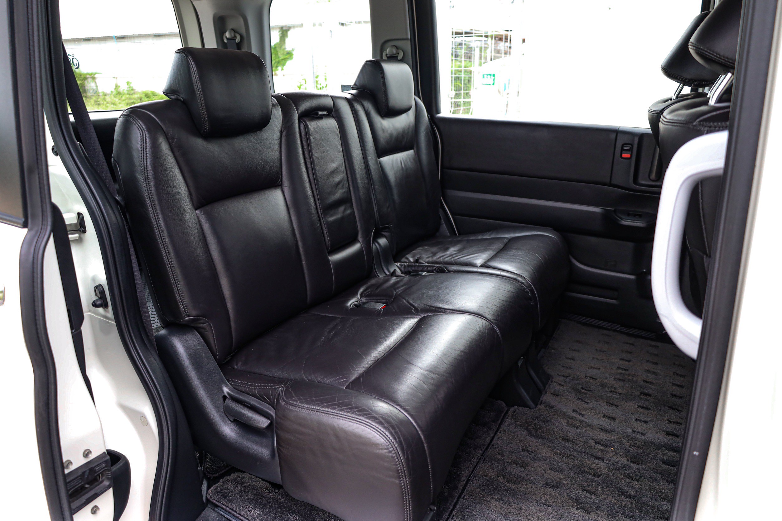 Honda Stepwagon Spada 2.0 PF-รถบ้านมือสอง