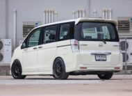 Honda Stepwagon Spada 2.0 PF-รถบ้านมือสอง
