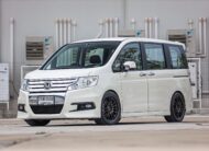 Honda Stepwagon Spada 2.0 PF-รถบ้านมือสอง