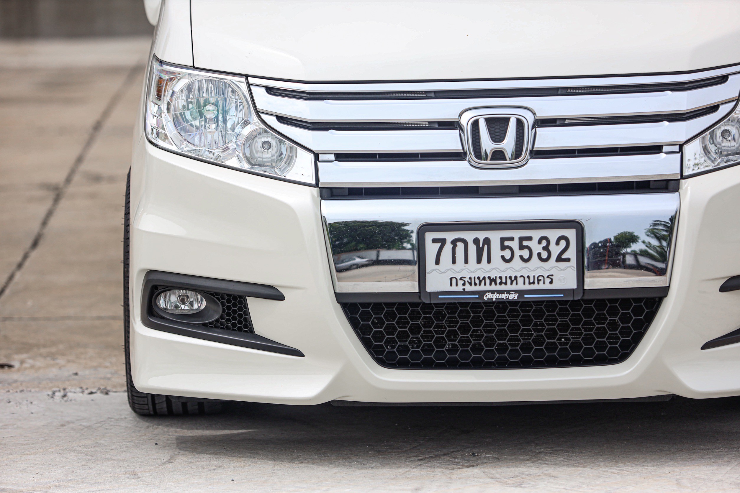 Honda Stepwagon Spada 2.0 PF-รถบ้านมือสอง