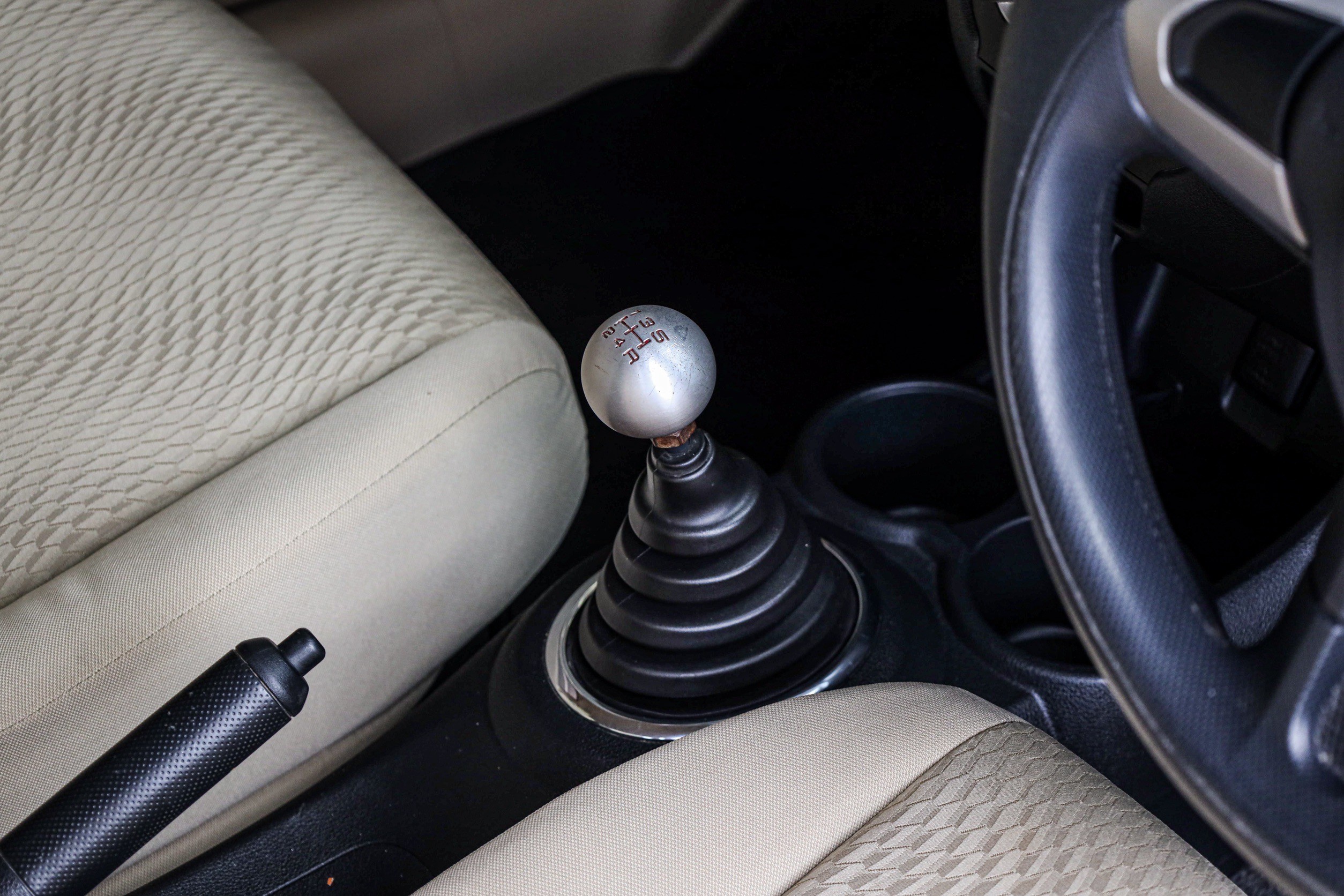 Honda Brio V PF-รถบ้านมือสอง