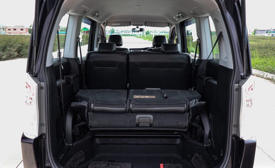 Honda Stepwagon Spada 2.0 PF-รถบ้านมือสอง