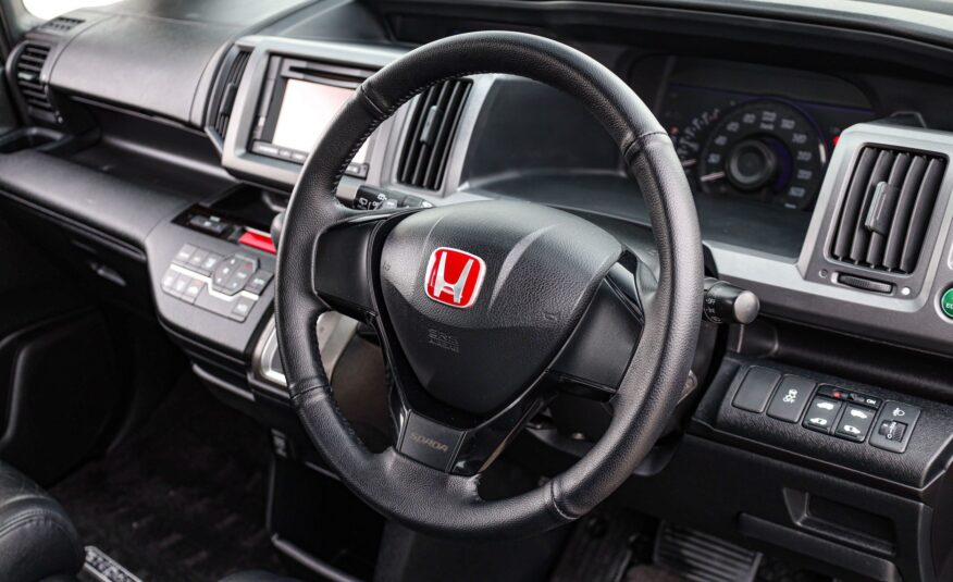 Honda Stepwagon Spada 2.0 PF-รถบ้านมือสอง