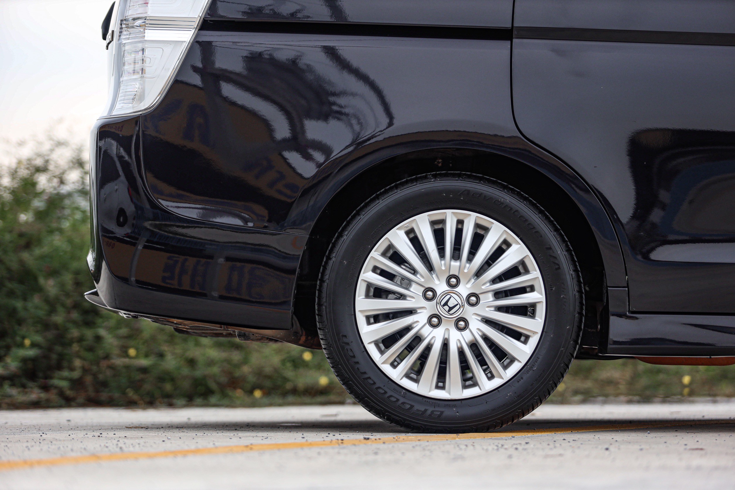 Honda Stepwagon Spada 2.0 PF-รถบ้านมือสอง