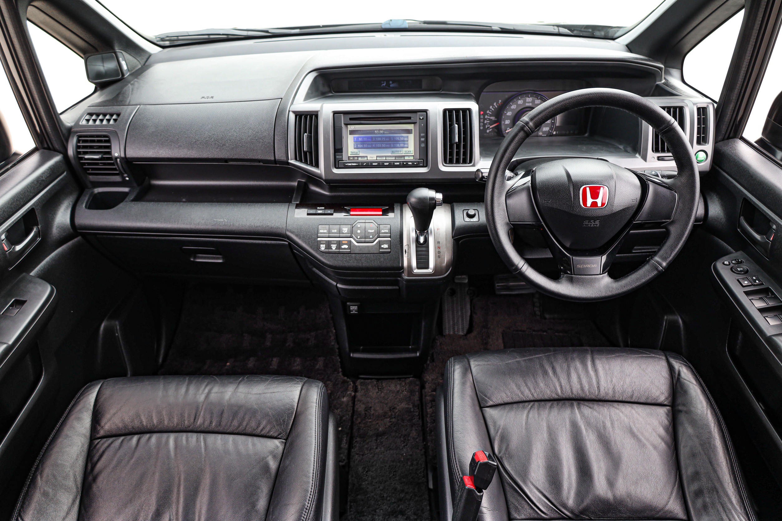 Honda Stepwagon Spada 2.0 PF-รถบ้านมือสอง
