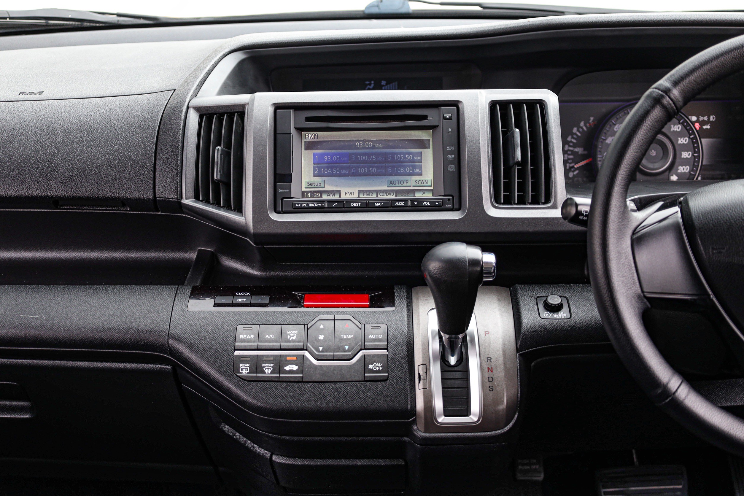 Honda Stepwagon Spada 2.0 PF-รถบ้านมือสอง