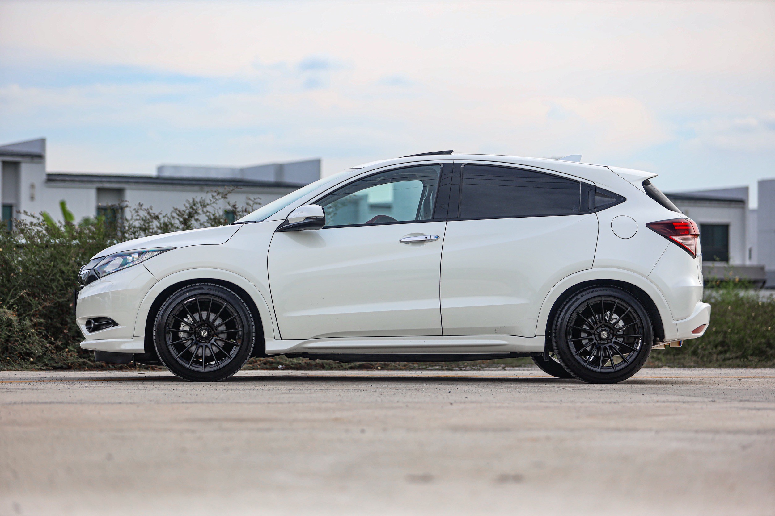 Honda HR-V EL Sunloof PF-รถบ้านมือสอง