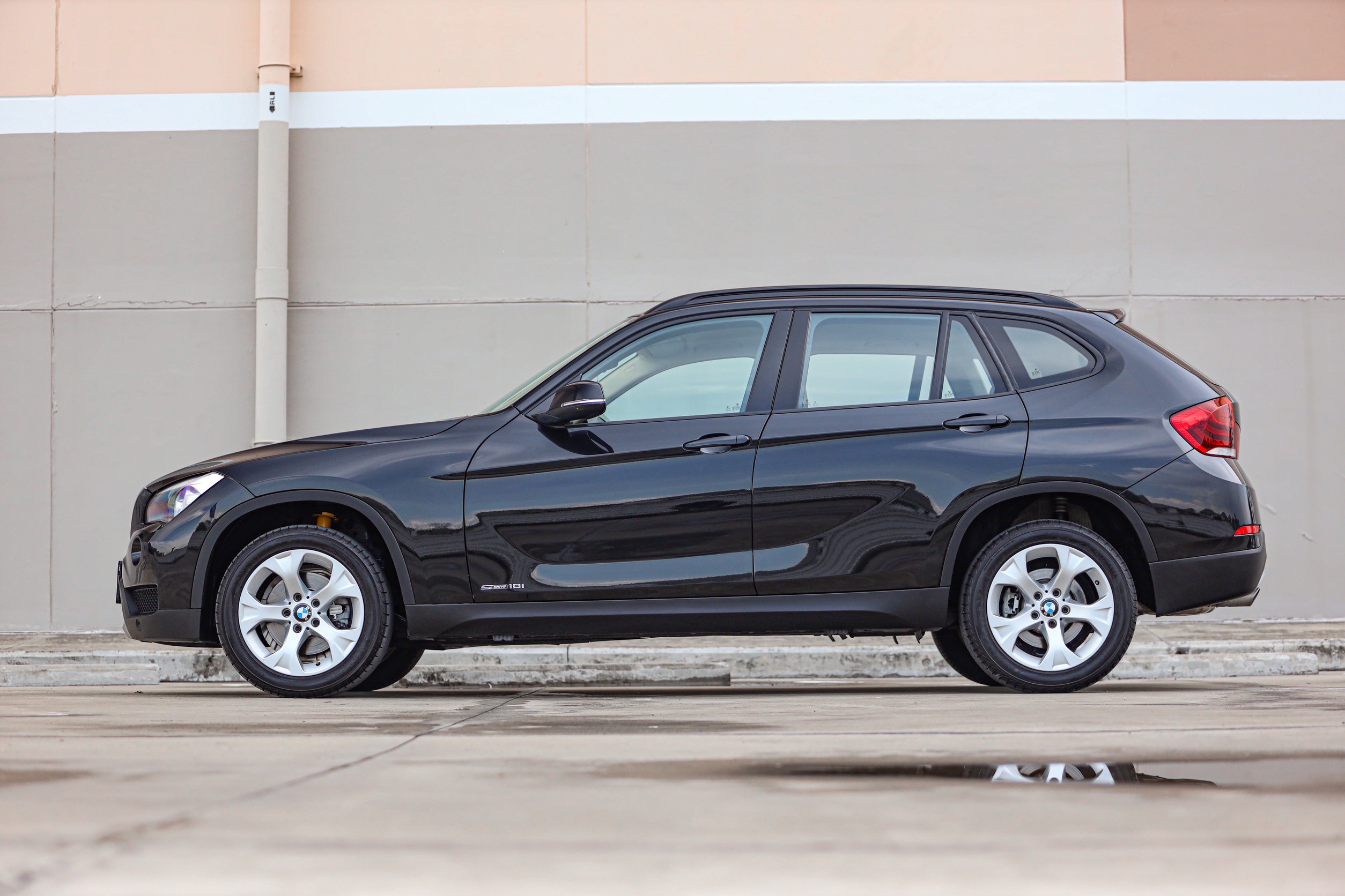 Bmw X1 sDrive18i PF-รถบ้านมือสอง
