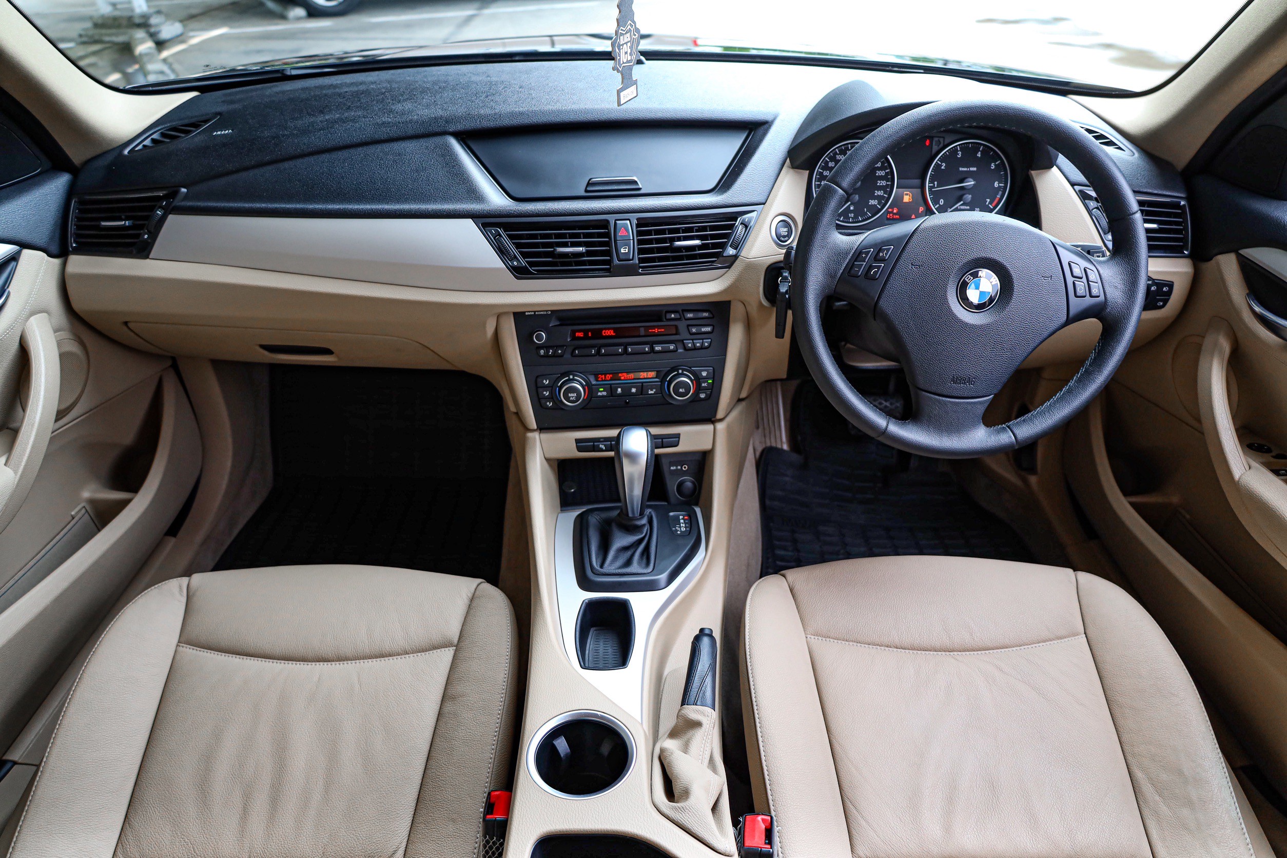 Bmw X1 sDrive18i PF-รถบ้านมือสอง