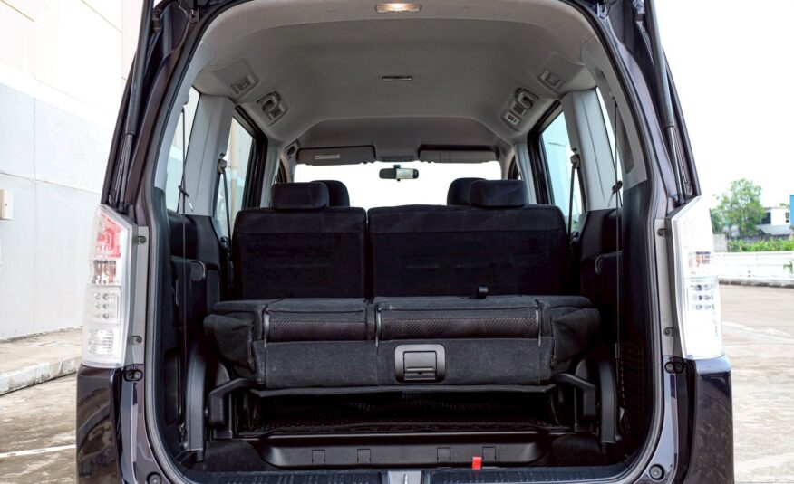 Honda Stepwagon Spada 2.0 PF-รถบ้านมือสอง