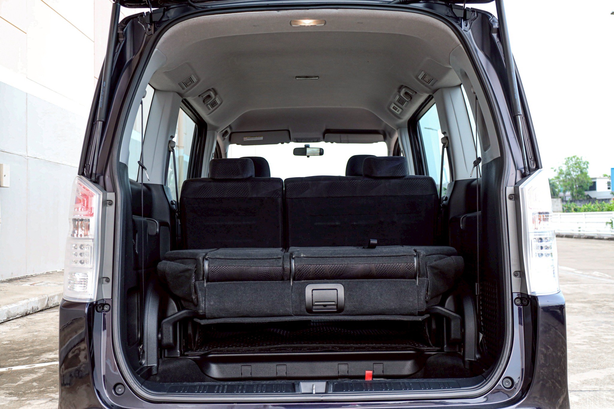 Honda Stepwagon Spada 2.0 PF-รถบ้านมือสอง