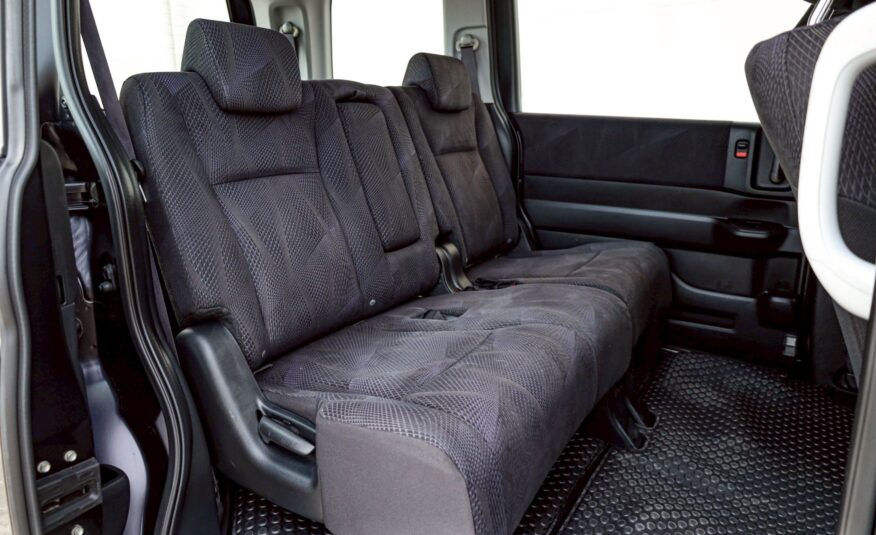 Honda Stepwagon Spada 2.0 PF-รถบ้านมือสอง