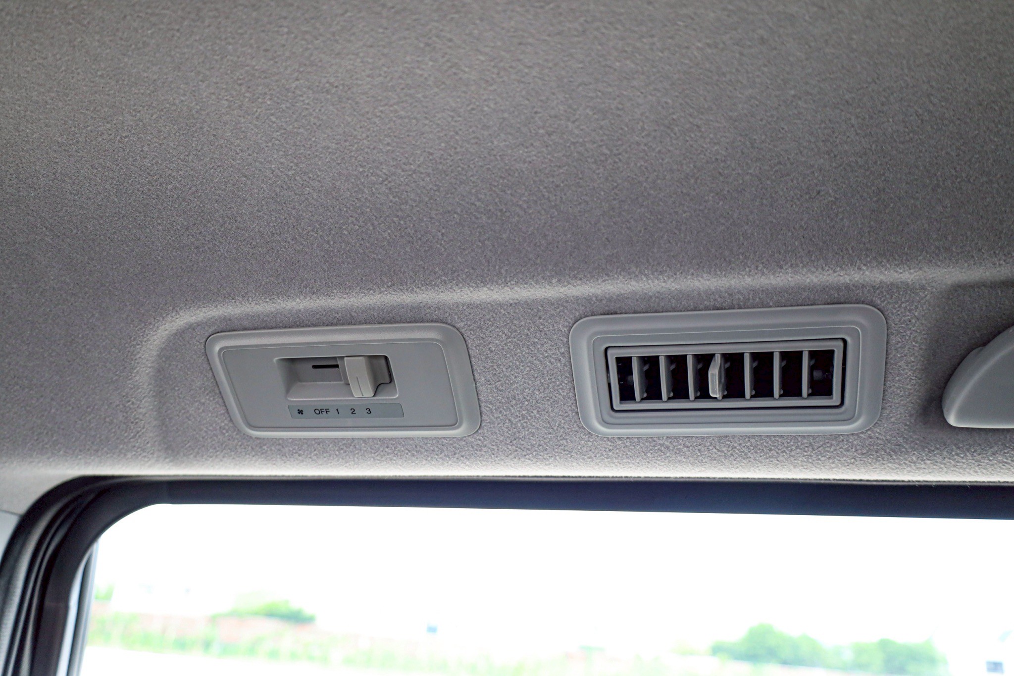 Honda Stepwagon Spada 2.0 PF-รถบ้านมือสอง