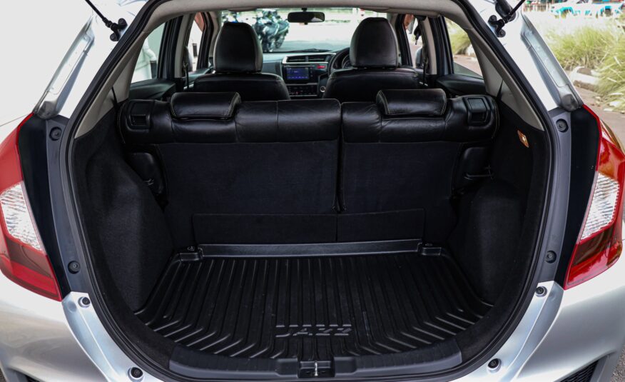 Honda Jazz GK SV PF-รถบ้านมือสอง