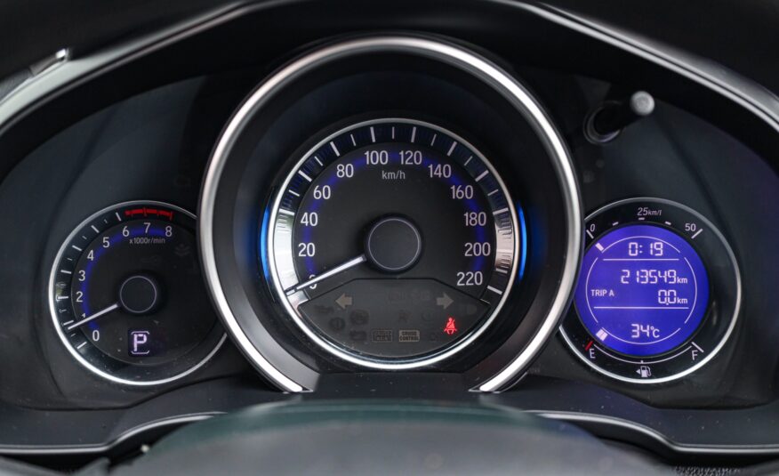 Honda Jazz GK SV PF-รถบ้านมือสอง