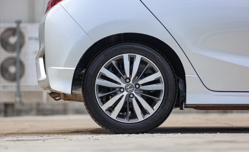Honda Jazz GK SV PF-รถบ้านมือสอง