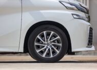 Toyota Vellfire 2.5 ZG Edition PF-รถบ้านมือสอง