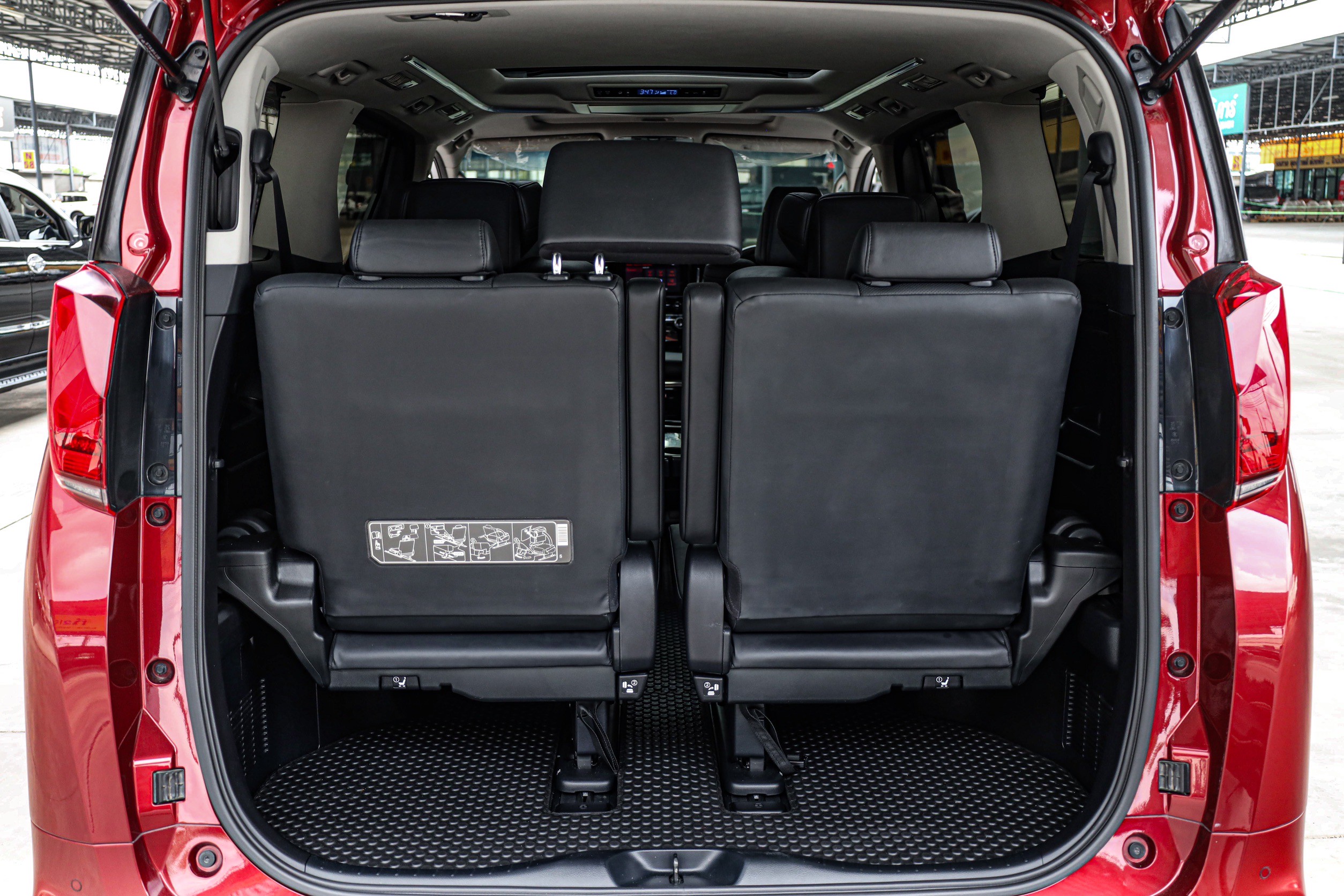 Toyota Alphard 2.5 S C-Package PF-รถบ้านมือสอง