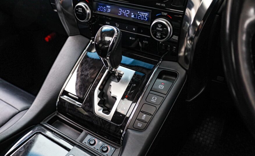 Toyota Alphard 2.5 S C-Package PF-รถบ้านมือสอง