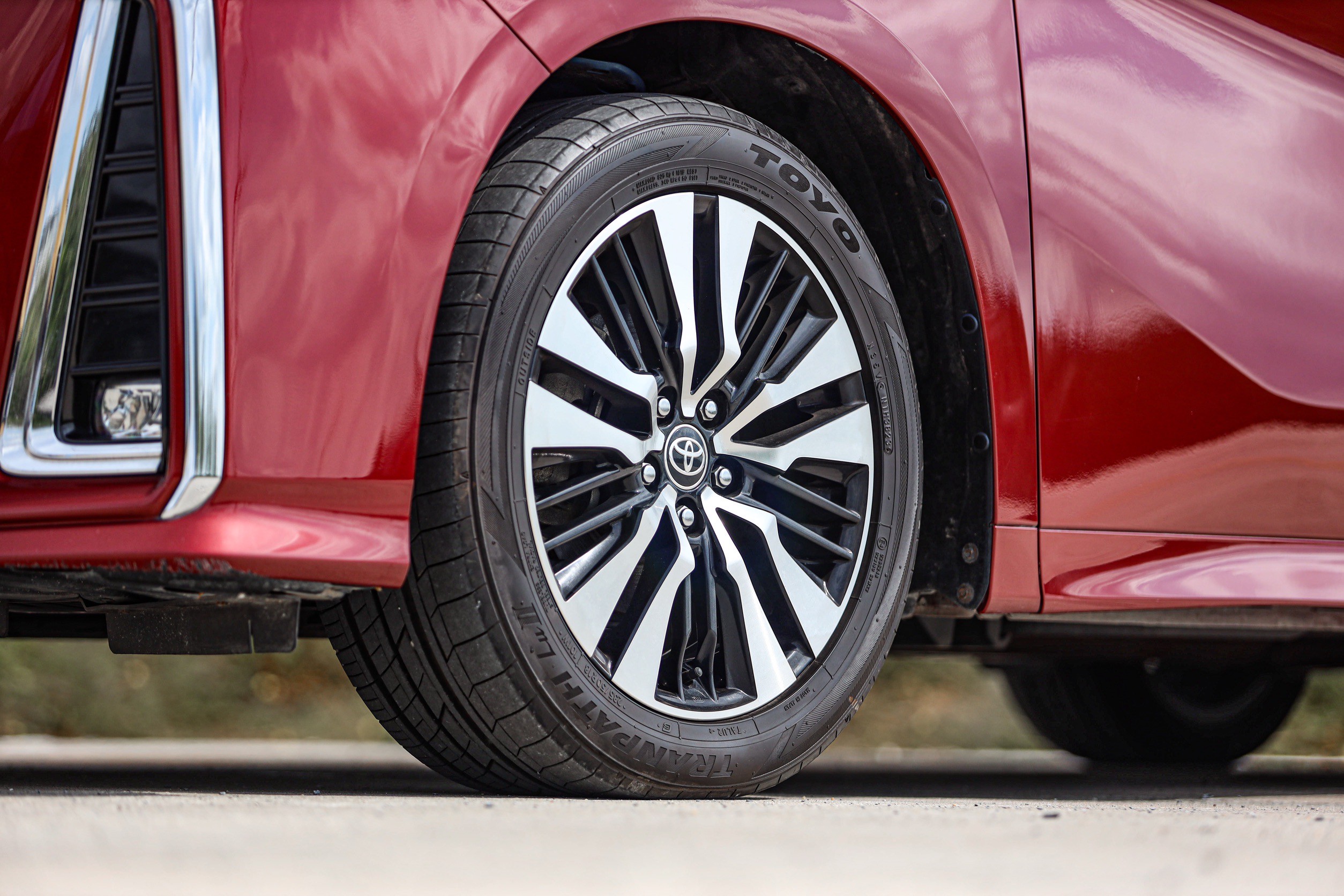 Toyota Alphard 2.5 S C-Package PF-รถบ้านมือสอง