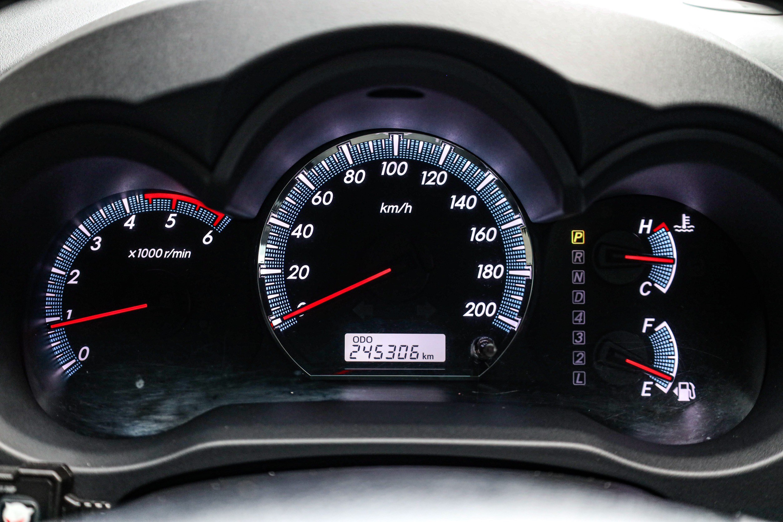 Toyota Fortuner 3.0 AT 4wd TRD PF-รถบ้านมือสอง