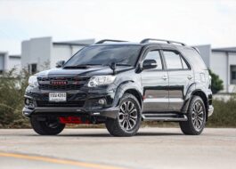 Toyota Fortuner 3.0 AT 4wd TRD PF-รถบ้านมือสอง
