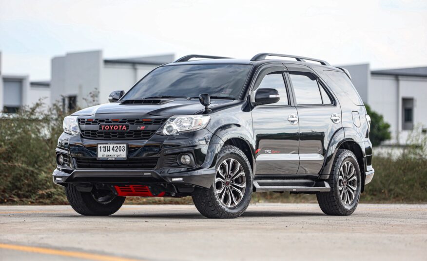 Toyota Fortuner 3.0 AT 4wd TRD PF-รถบ้านมือสอง
