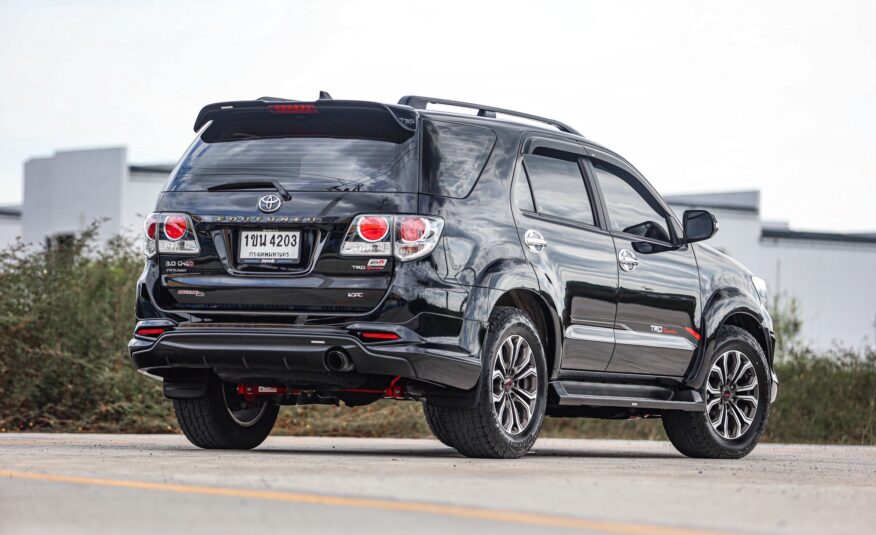 Toyota Fortuner 3.0 AT 4wd TRD PF-รถบ้านมือสอง