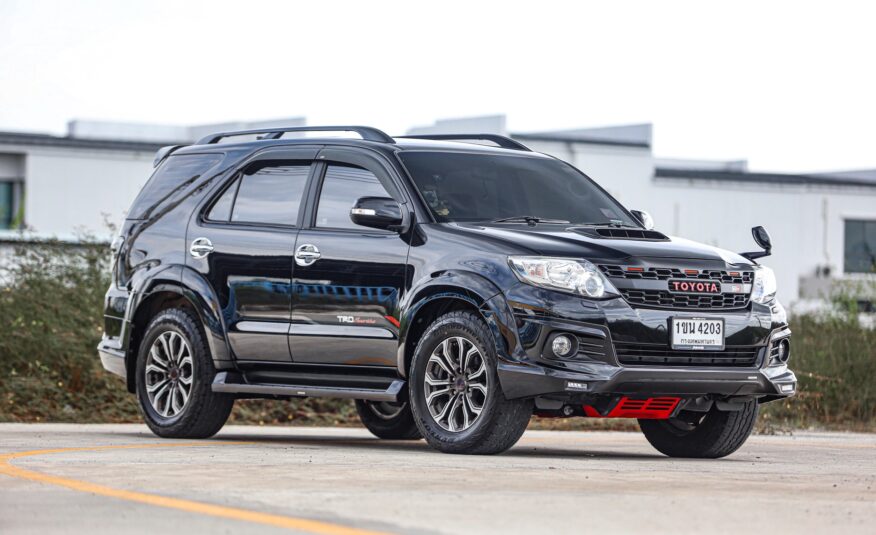 Toyota Fortuner 3.0 AT 4wd TRD PF-รถบ้านมือสอง