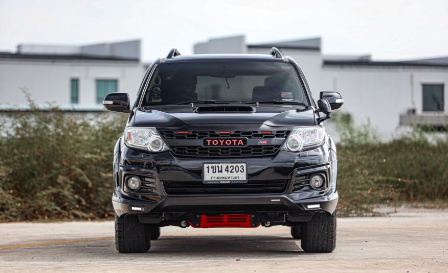 Toyota Fortuner 3.0 AT 4wd TRD PF-รถบ้านมือสอง