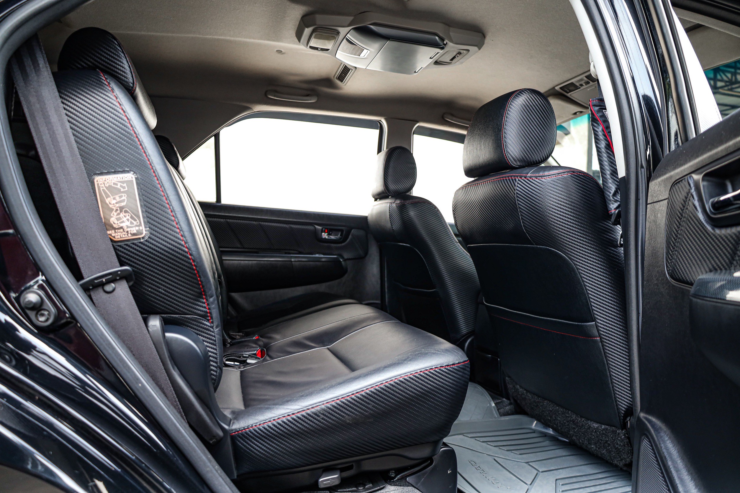 Toyota Fortuner 3.0 AT 4wd TRD PF-รถบ้านมือสอง
