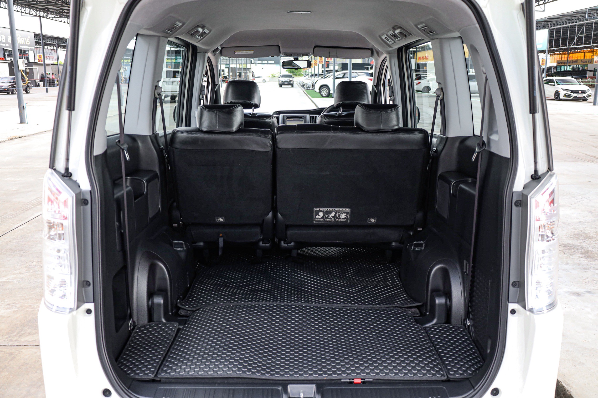 Honda Stepwagon Spada 2.0 PF-รถบ้านมือสอง