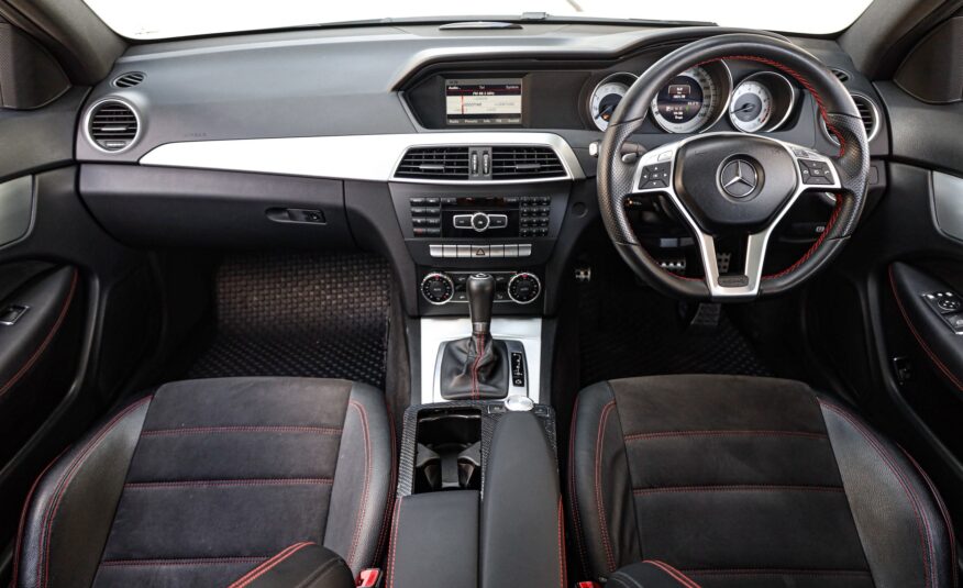 Mercedes Benz C180 Coupe PF-รถบ้านมือสอง