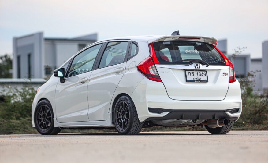 Honda Jazz GK Rs+ PF-รถบ้านมือสอง