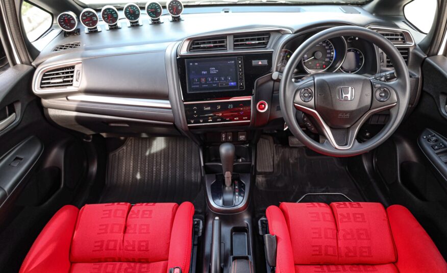 Honda Jazz GK Rs+ PF-รถบ้านมือสอง