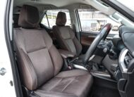 Toyota New Fortuner 2.4 G PF-รถบ้านมือสอง