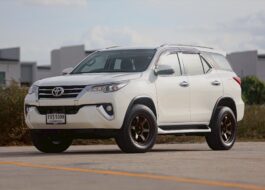 Toyota New Fortuner 2.4 G PF-รถบ้านมือสอง