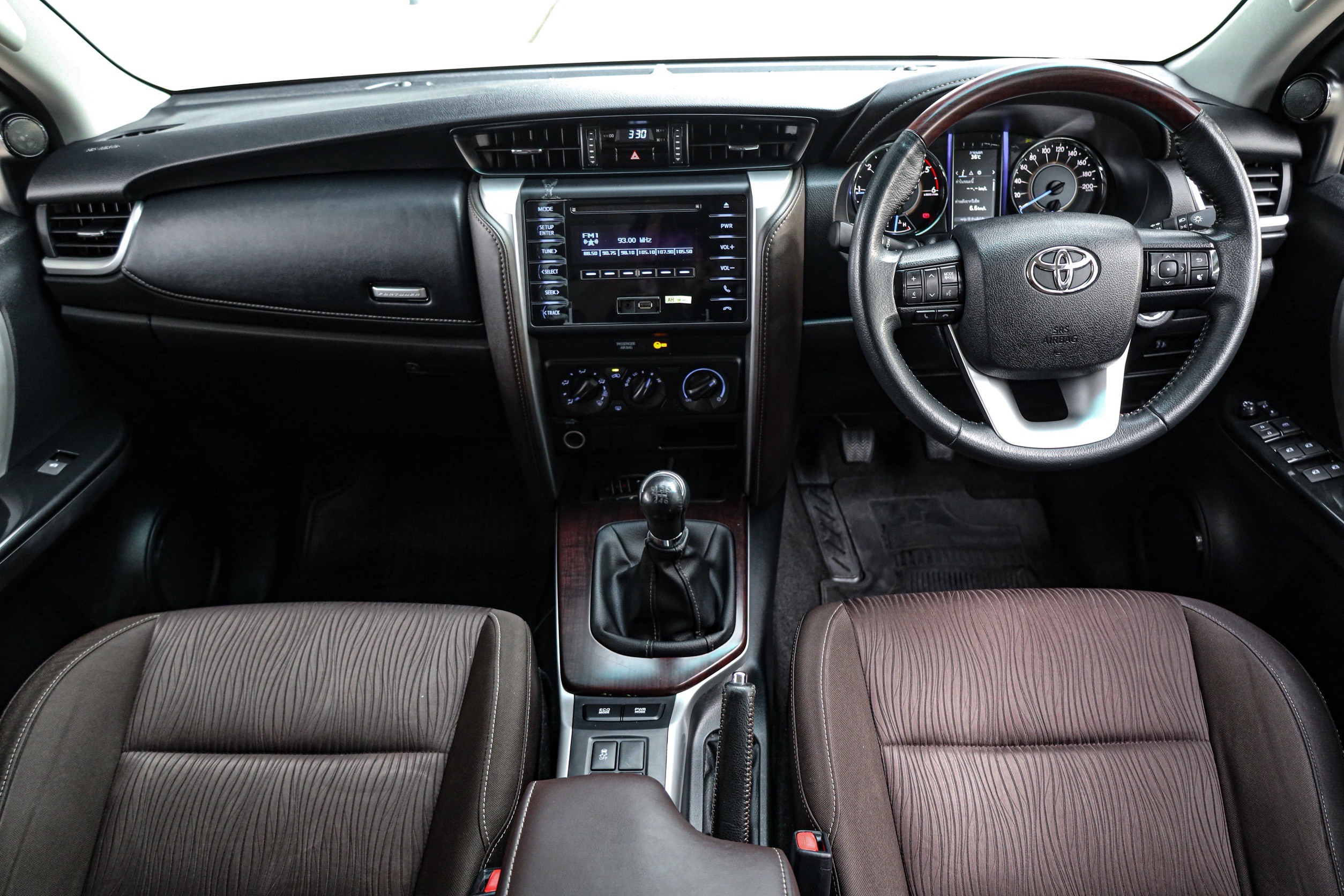 Toyota New Fortuner 2.4 G PF-รถบ้านมือสอง
