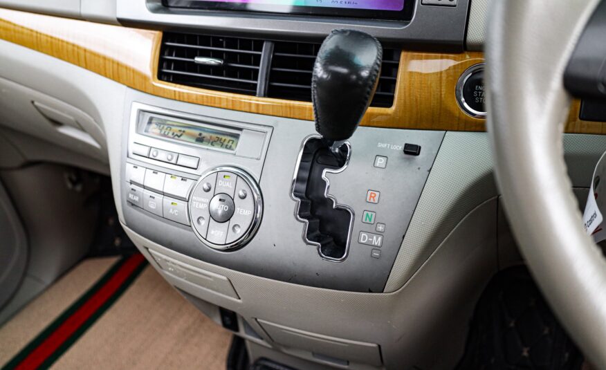 Toyota Estima 2.4 G PF-รถบ้านมือสอง