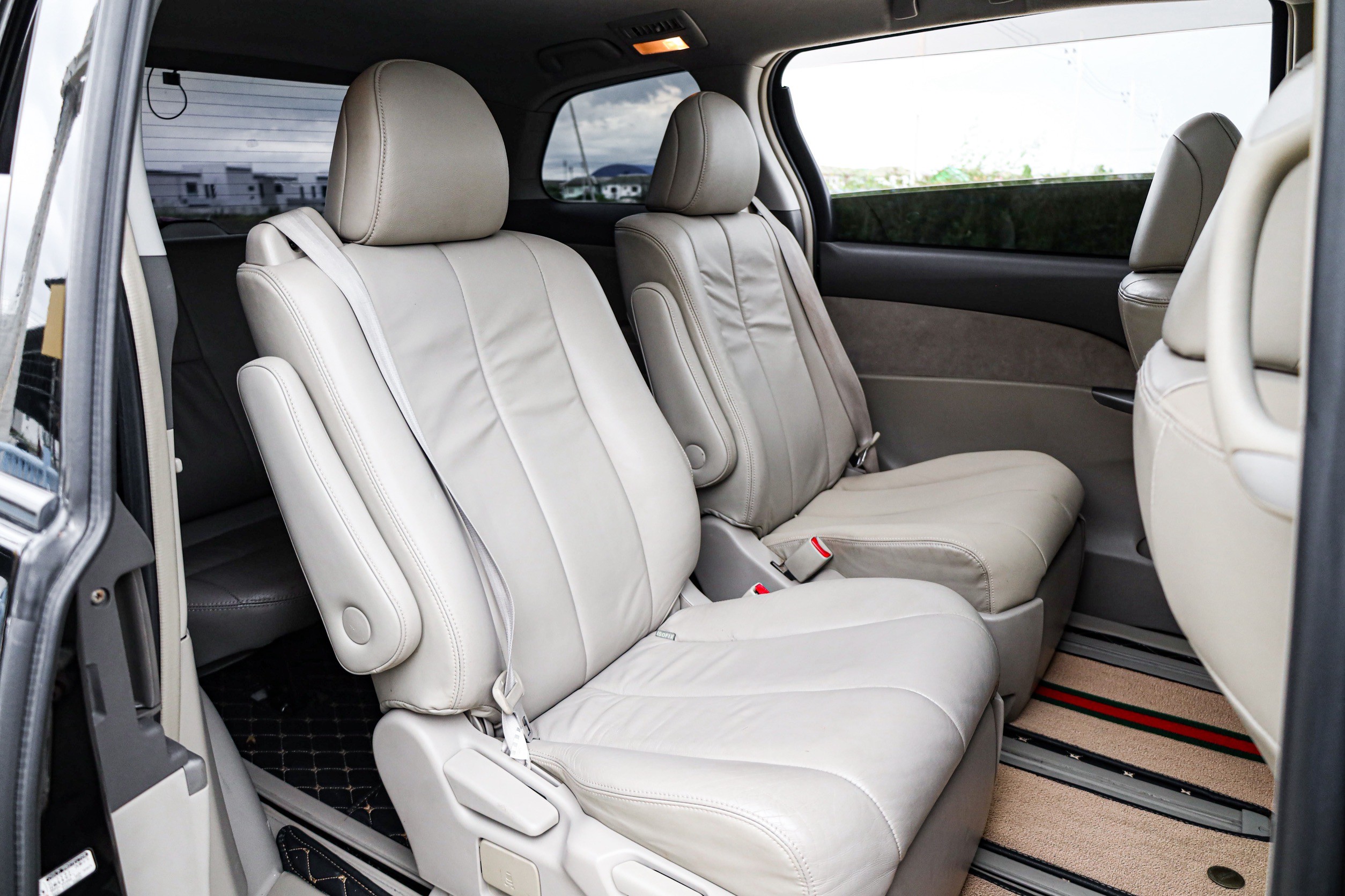 Toyota Estima 2.4 G PF-รถบ้านมือสอง