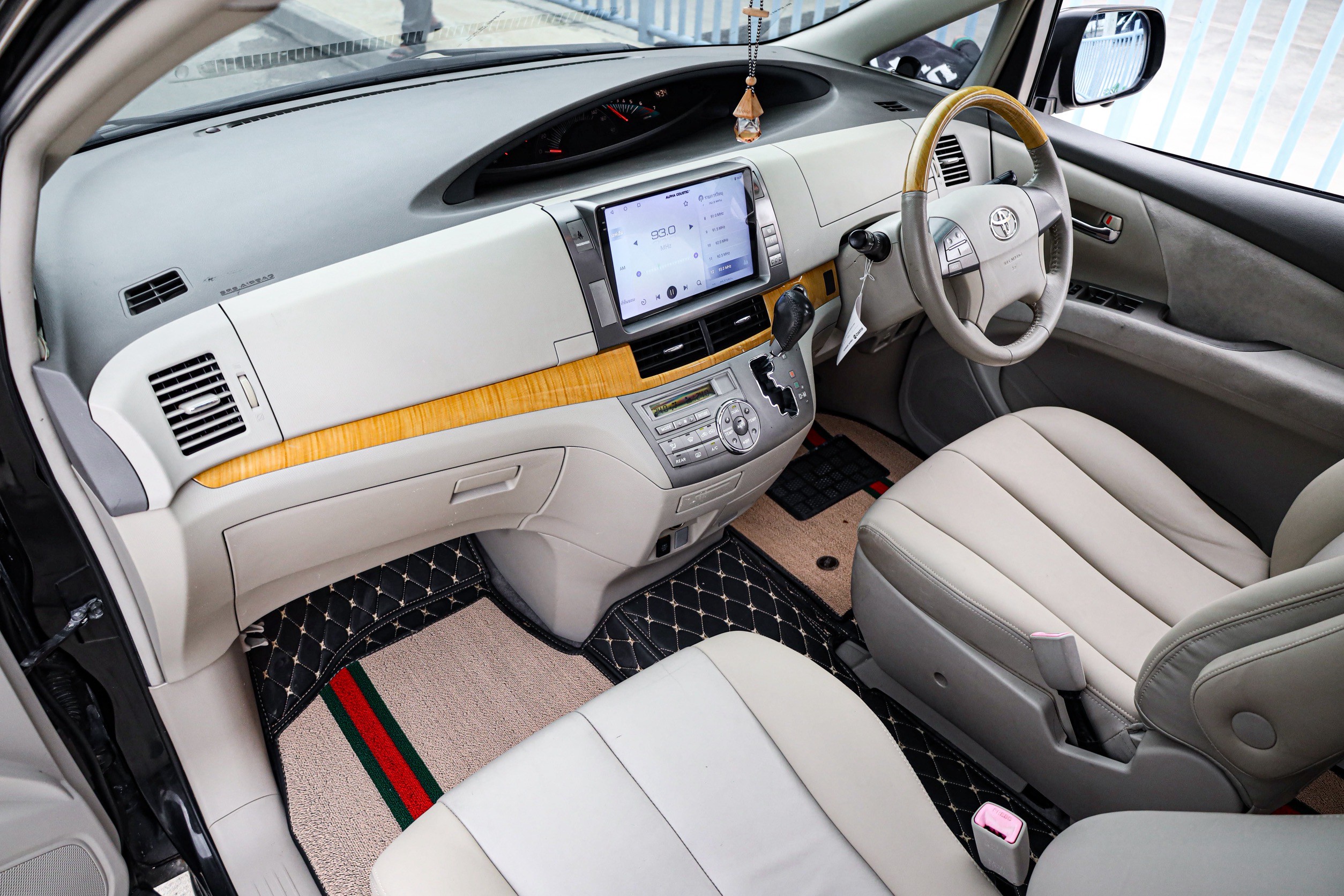 Toyota Estima 2.4 G PF-รถบ้านมือสอง