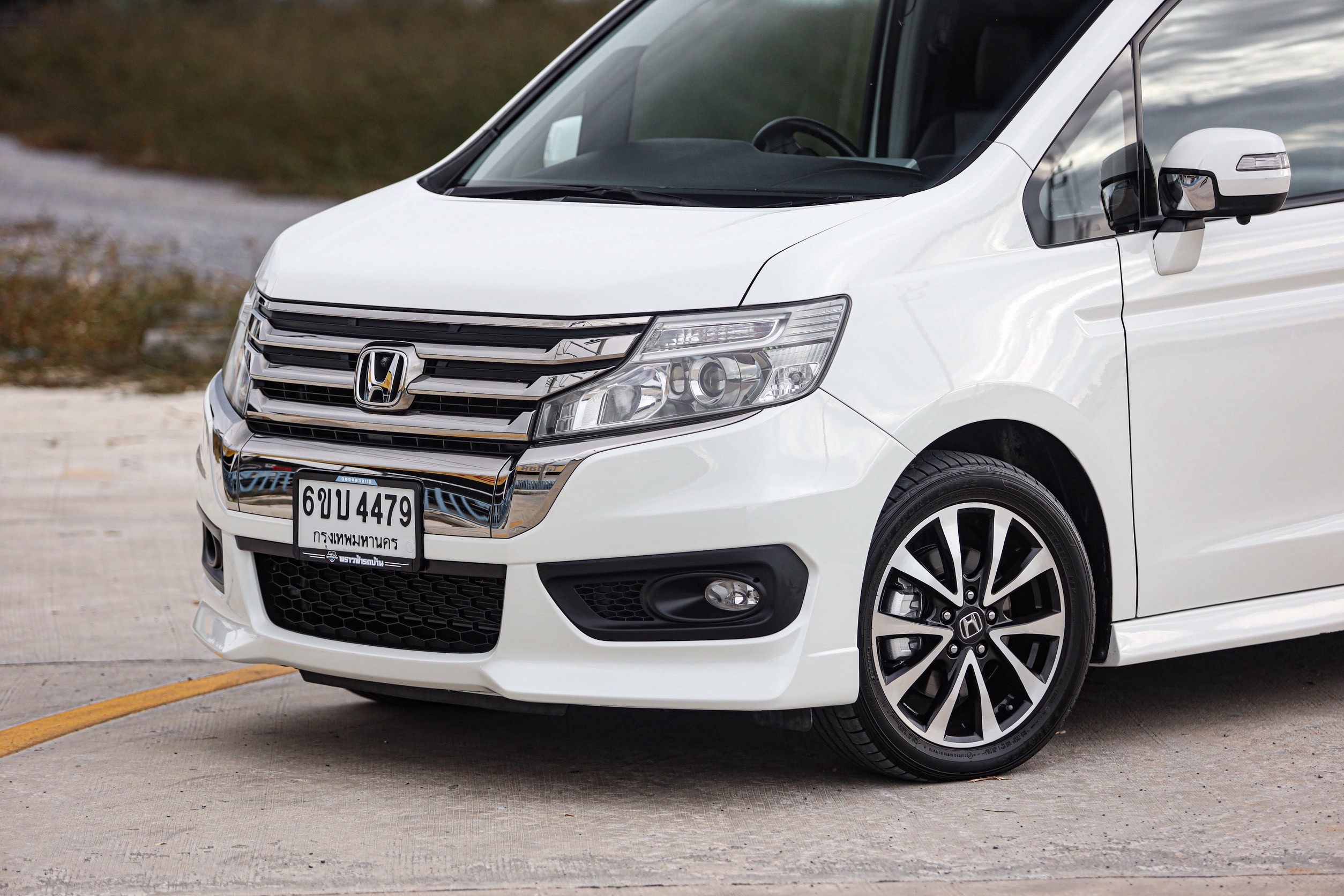 Honda Stepwagon Spada 2.0 EL PF-รถบ้านมือสอง