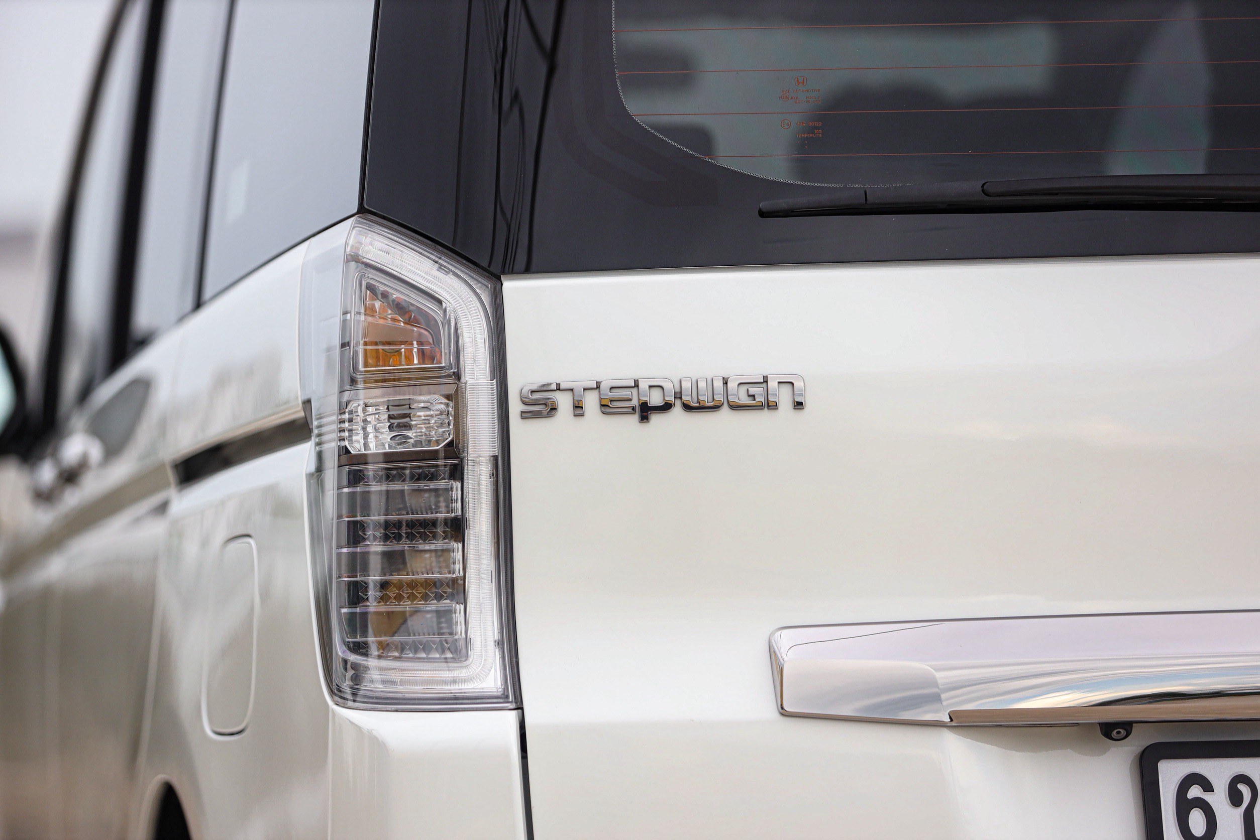 Honda Stepwagon Spada 2.0 EL PF-รถบ้านมือสอง