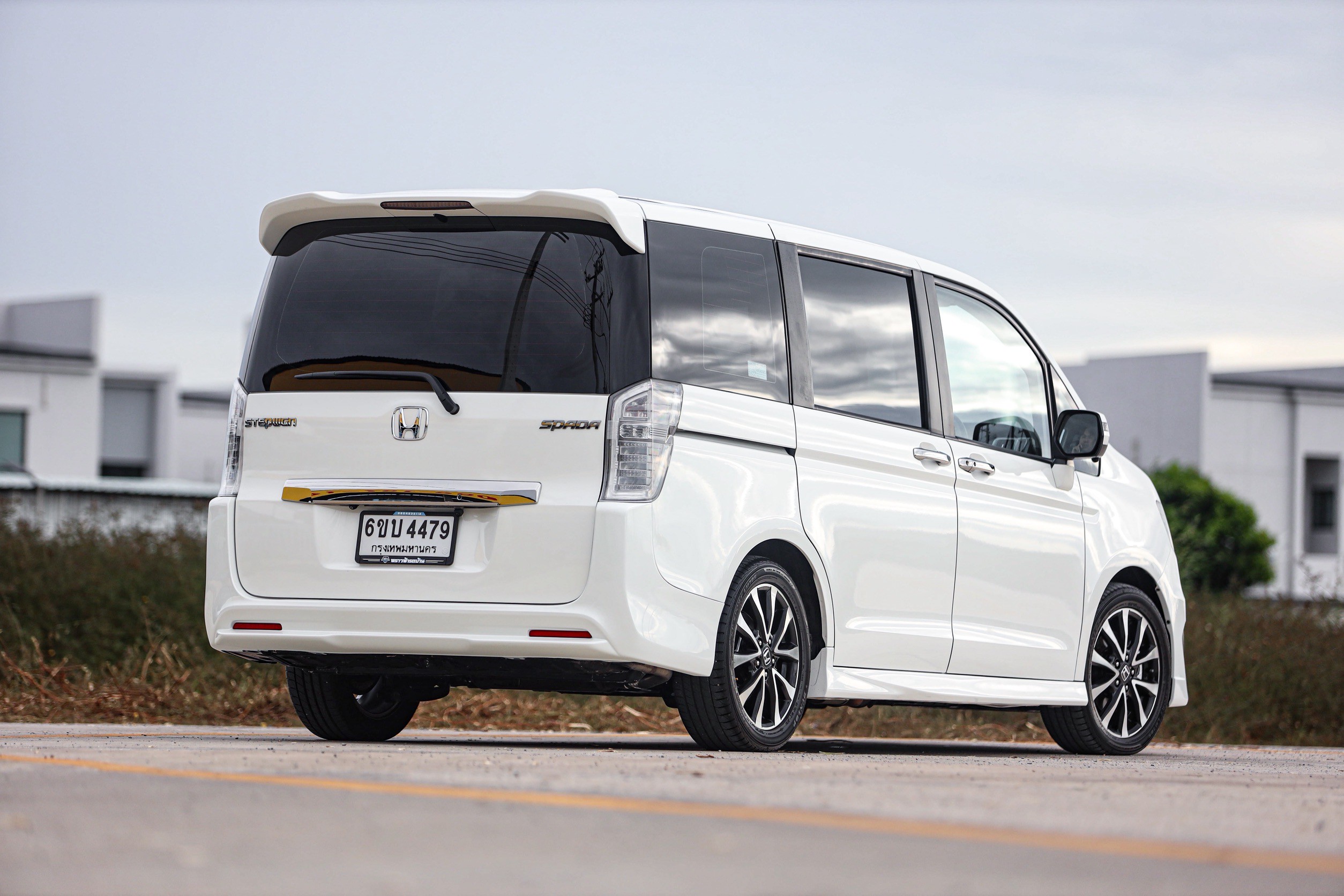Honda Stepwagon Spada 2.0 EL PF-รถบ้านมือสอง