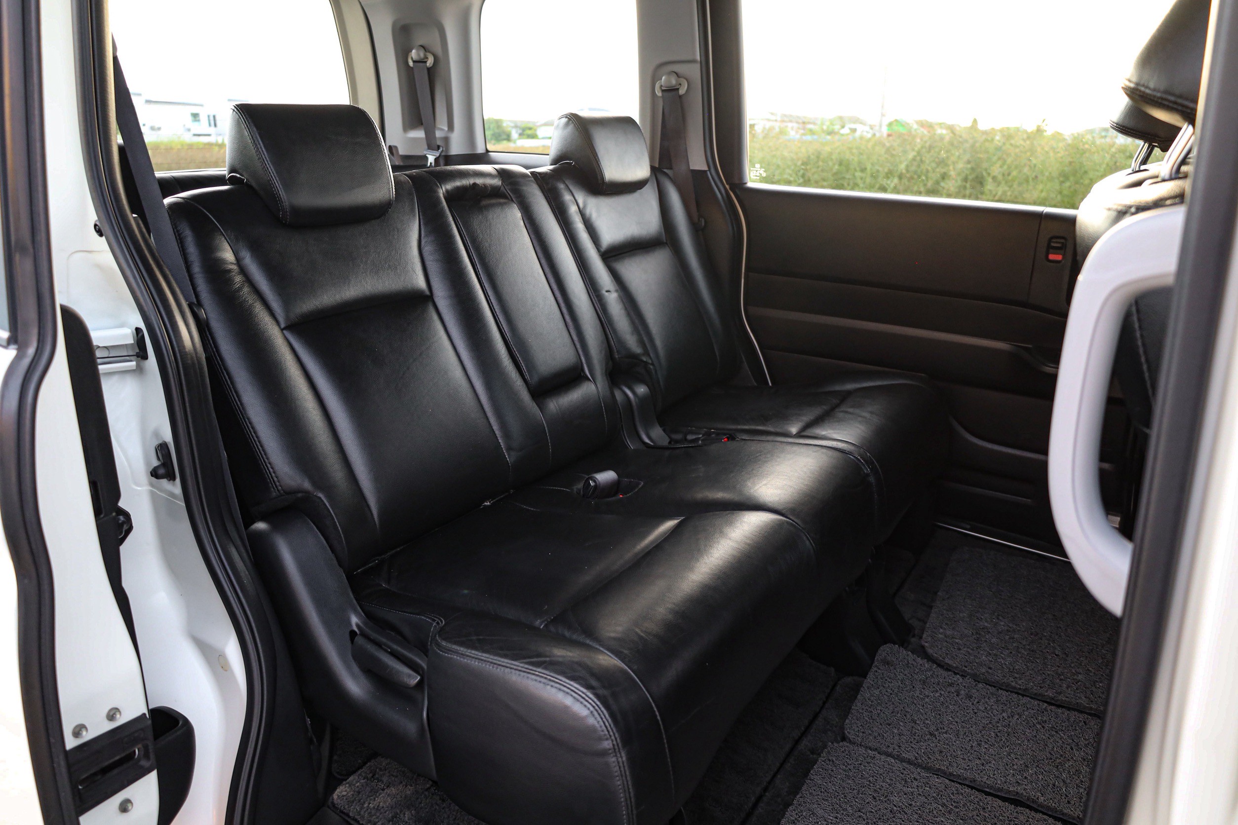 Honda Stepwagon Spada 2.0 PF-รถบ้านมือสอง