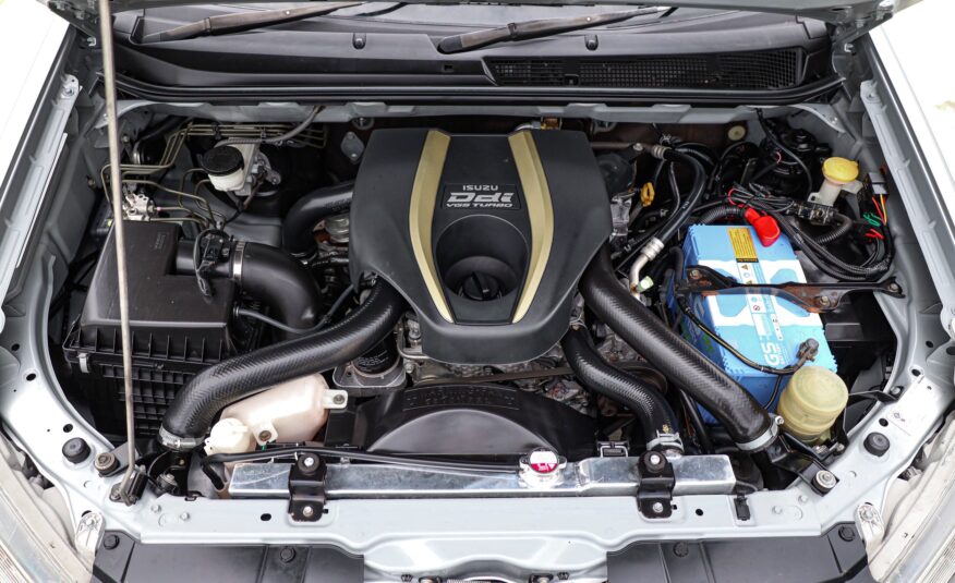 Isuzu D-max 3.0 AT 4x4 V-Croos PF-รถบ้านมือสอง