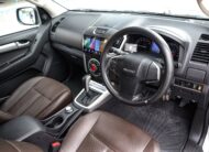 Isuzu D-max 3.0 AT 4x4 V-Croos PF-รถบ้านมือสอง